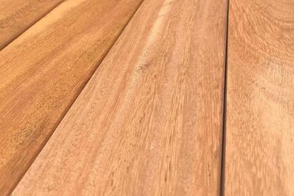 色差仪用于橡胶木改性材表面涂饰的色泽检测